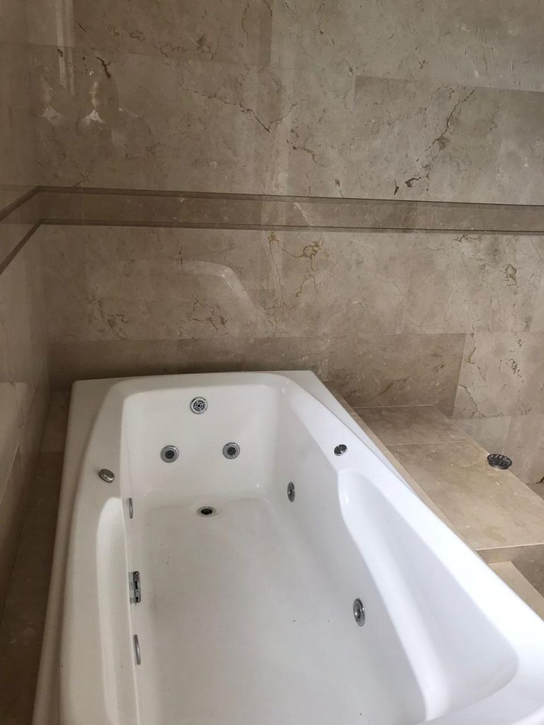 Galería de LAS CAÑADAS CASA EN VENTA DE UNA PLANTA* CON VISTA ESPECTACULAR