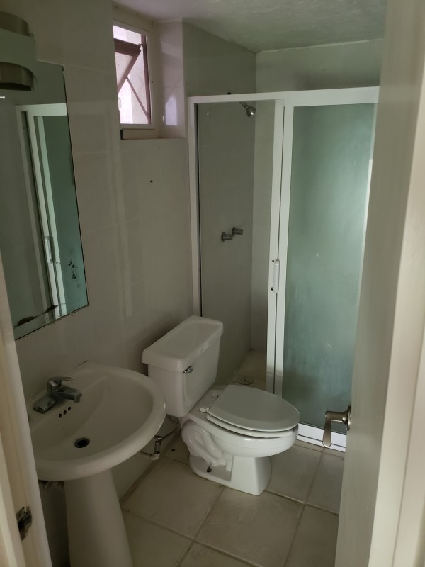 Galería de Las Cañadas Departamento en Renta Amueblado con Terraza, Jardín y Bonita Vista
