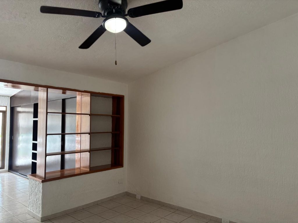 Galería de Las Cañadas Casa en Renta en Coto Privado Con Alberca y Excelente Ubicación