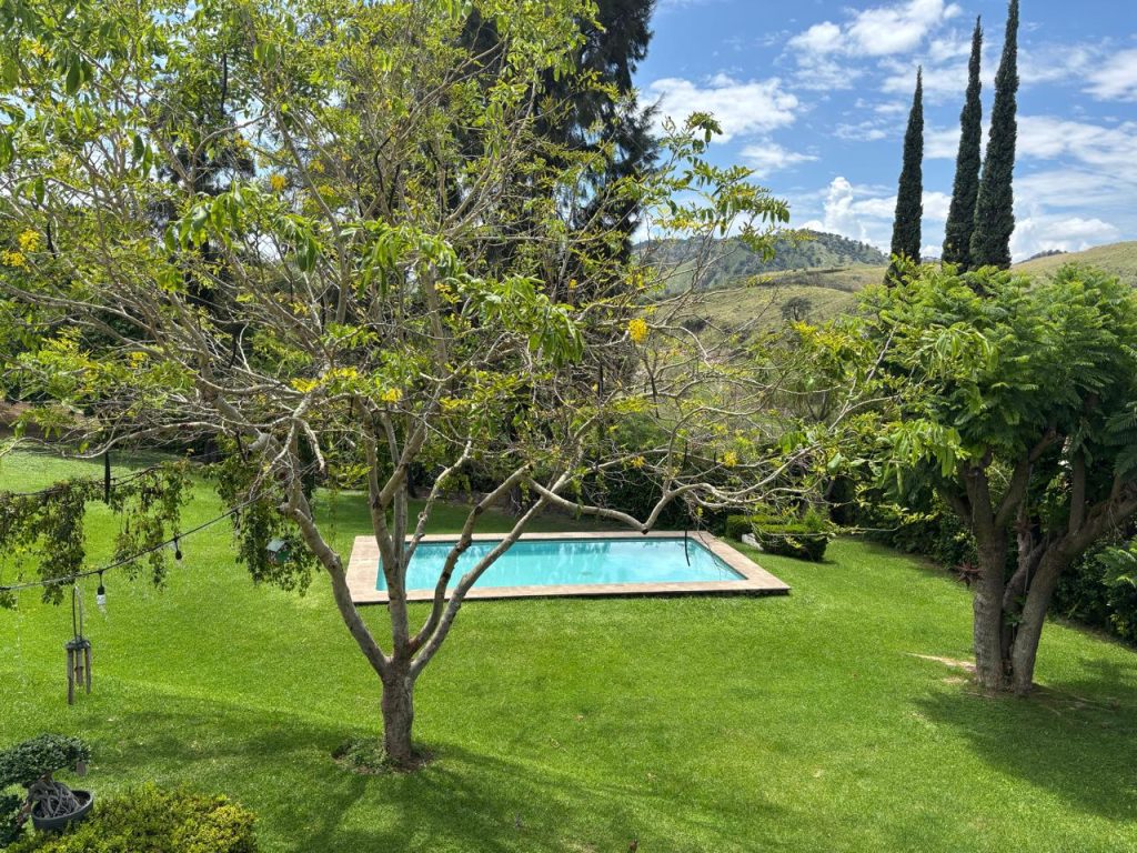 Galería de Las Cañadas Casa en Renta en Coto Privado Con Alberca y Excelente Ubicación