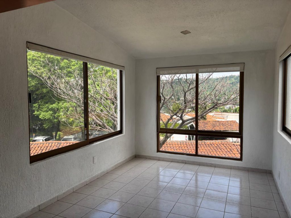 Galería de Las Cañadas Casa en Renta en Coto Privado Con Alberca y Excelente Ubicación