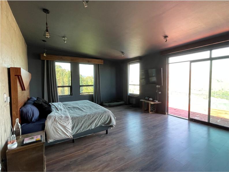 Galería de LAS CAÑADAS CASA EN VENTA CON INCREIBLE VISTA, ALBERCA Y PALAPA