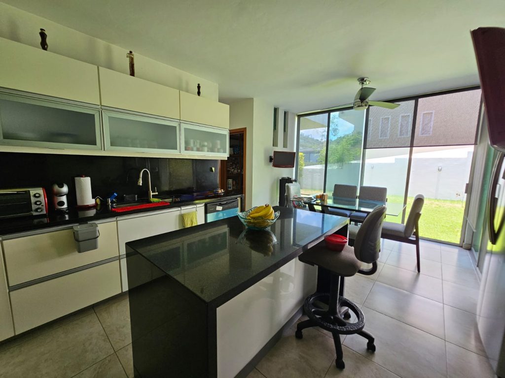 Galería de Las Cañadas Casa en Venta en Coto La Pradera con Elevador