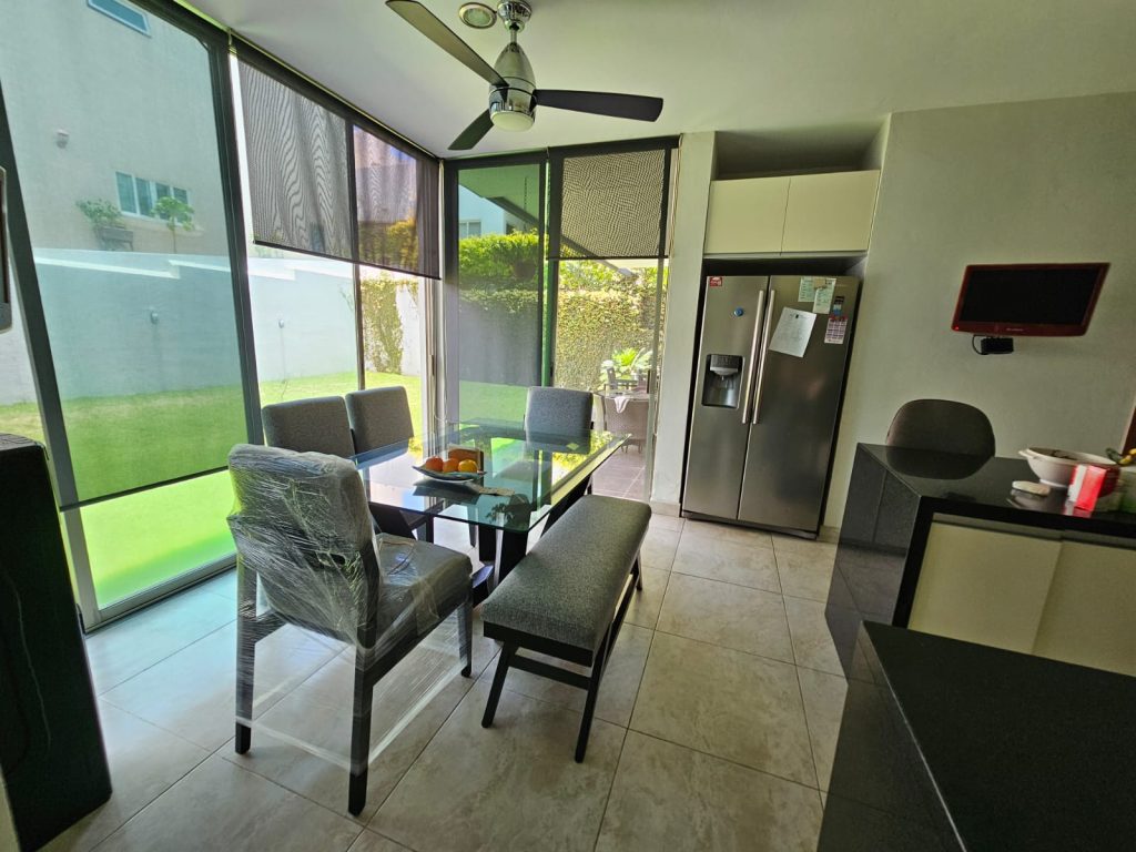 Galería de Las Cañadas Casa en Venta en Coto La Pradera con Elevador
