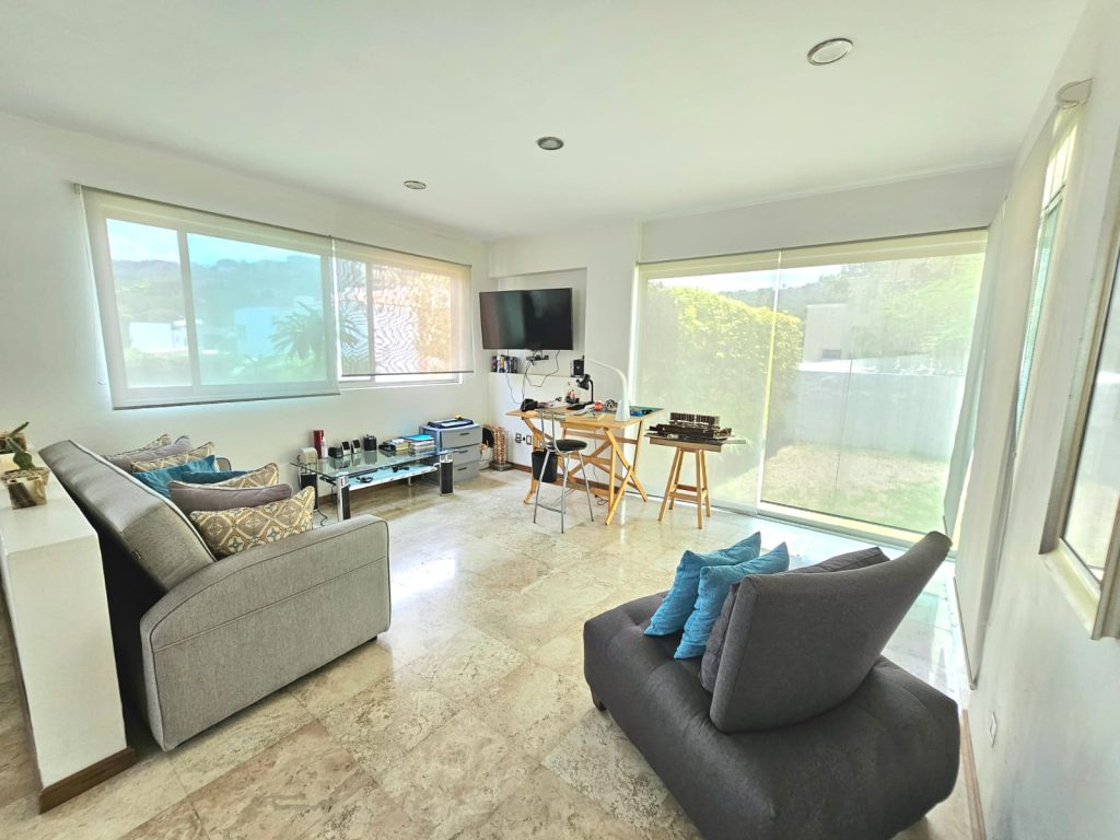 Galería de Las Cañadas Casa en Venta en Coto La Pradera con Elevador