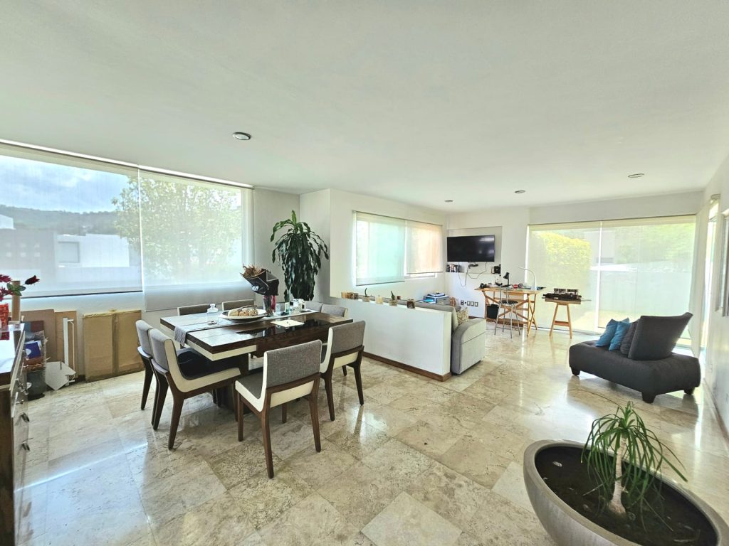 Galería de Las Cañadas Casa en Venta en Coto La Pradera con Elevador