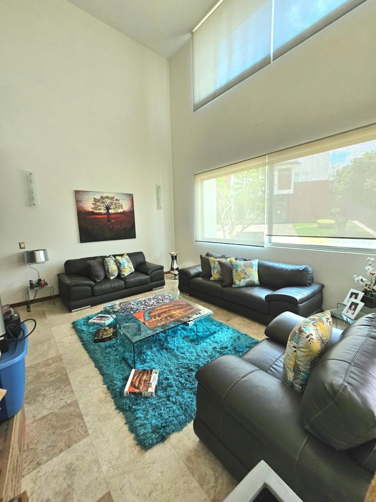 Galería de Las Cañadas Casa en Venta en Coto La Pradera con Elevador