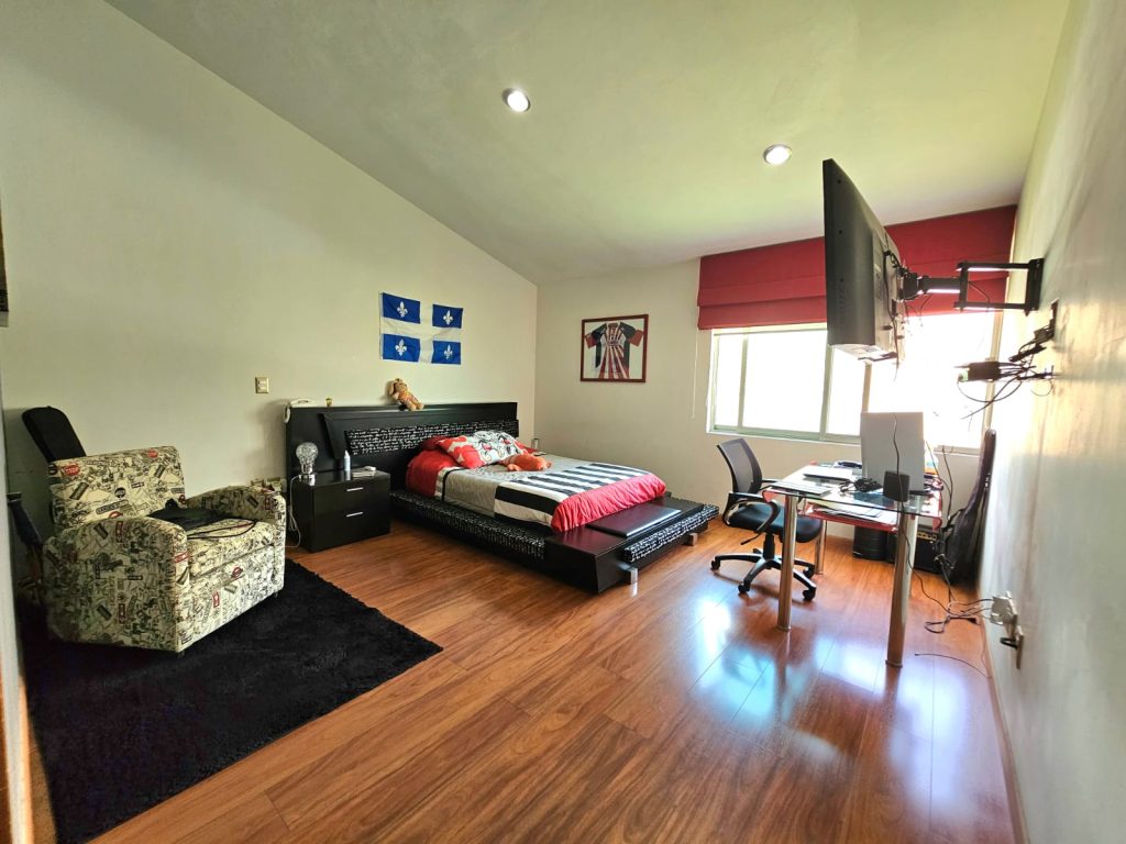 Galería de Las Cañadas Casa en Venta en Coto La Pradera con Elevador