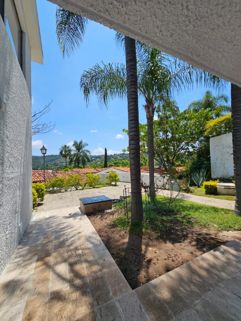 Galería de Las Cañadas Casa en Renta en Coto Privado Con Alberca y Excelente Ubicación