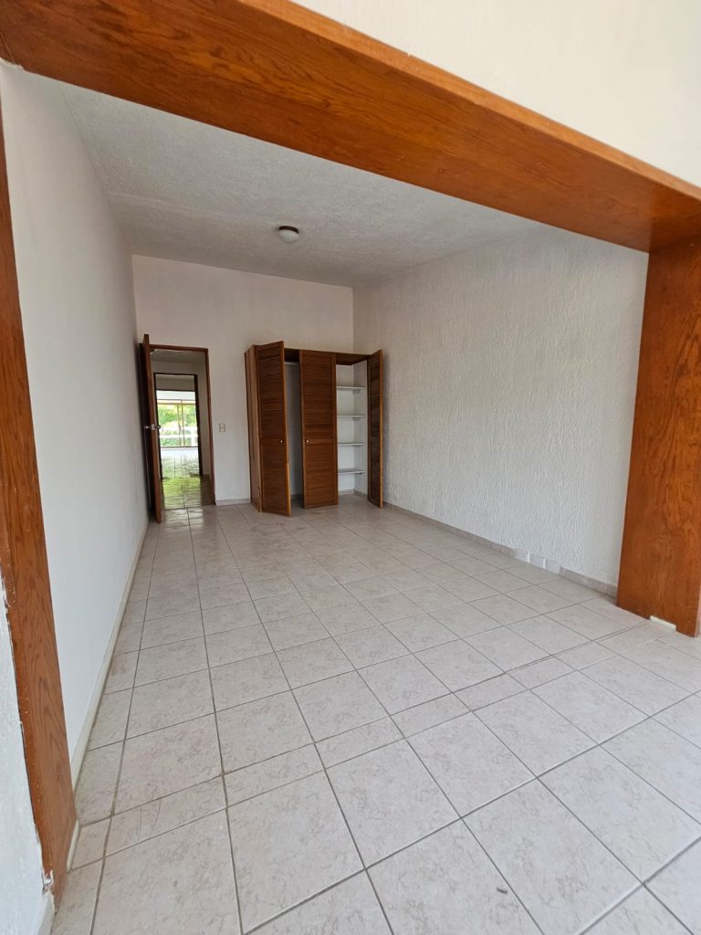 Galería de Las Cañadas Casa en Renta en Coto Privado Con Alberca y Excelente Ubicación
