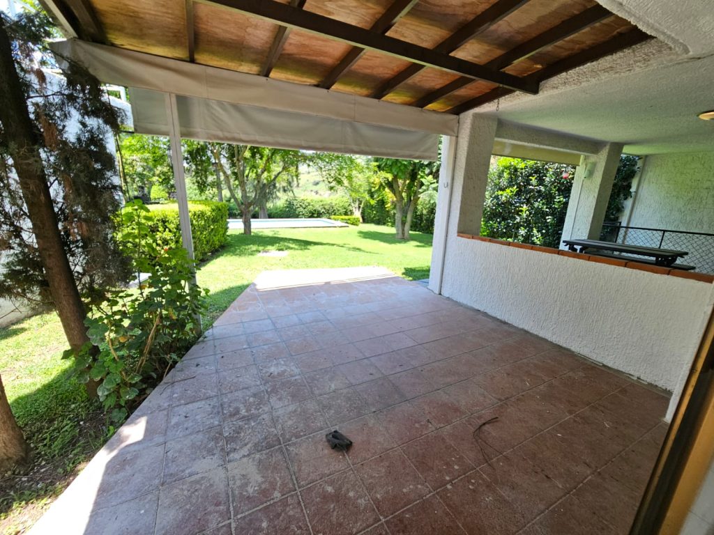 Galería de Las Cañadas Casa en Renta en Coto Privado Con Alberca y Excelente Ubicación