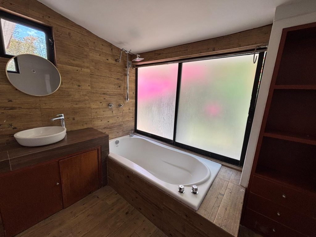 Galería de Las Cañadas Casa en Venta Una Planta con 4 Habitaciones Cerca de Colegio Aleman