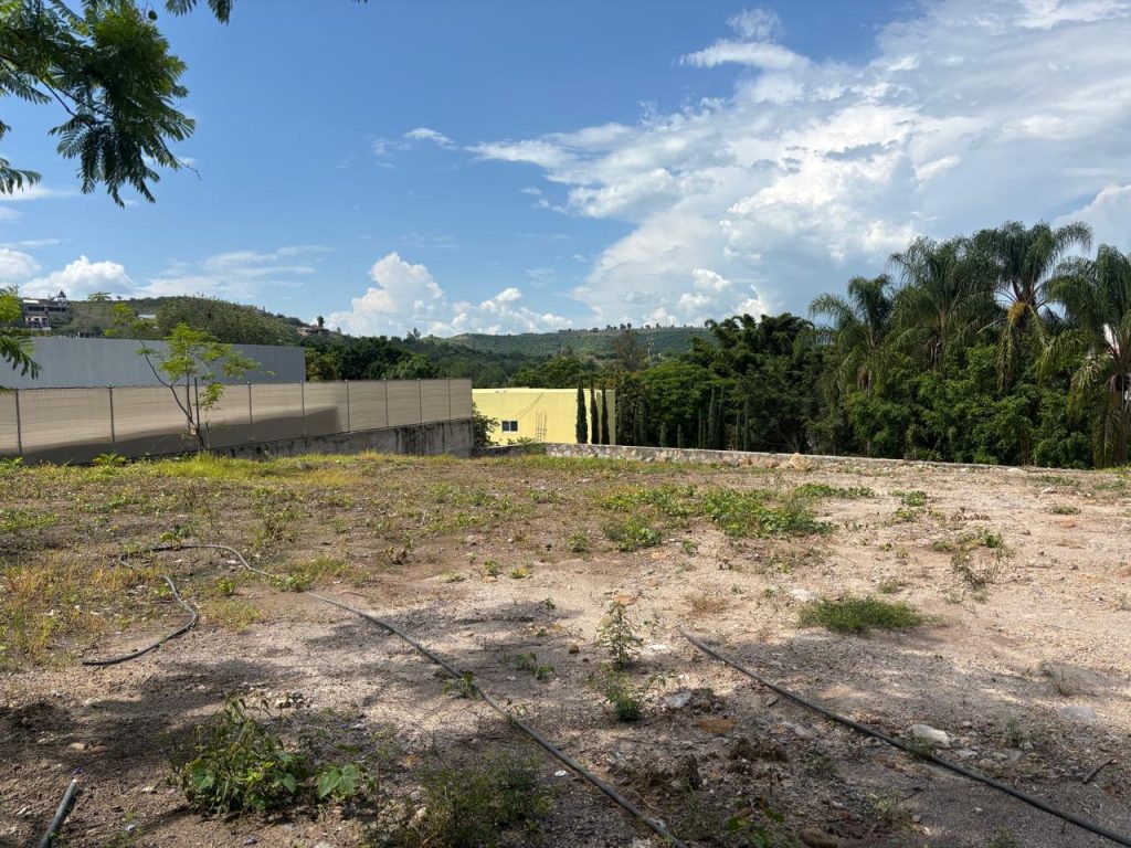 Galería de LAS CAÑADAS ÚNICOS 4 LOTES EN VENTA PLANOS EN COTO PRIVADO