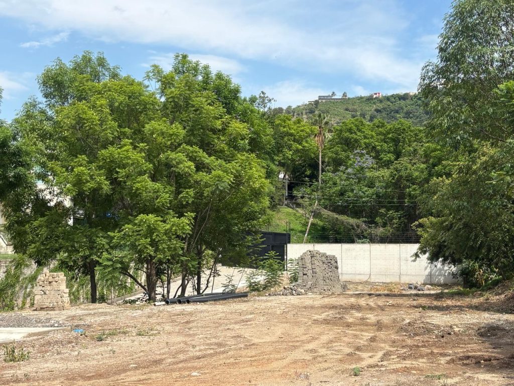 Galería de LAS CAÑADAS ÚNICOS 4 LOTES EN VENTA PLANOS EN COTO PRIVADO